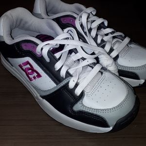 DC sneakers NEW women's size 7